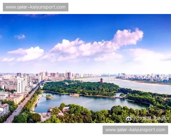 杭州与长沙：一座城是理想的朝圣，一座城是生活的救赎